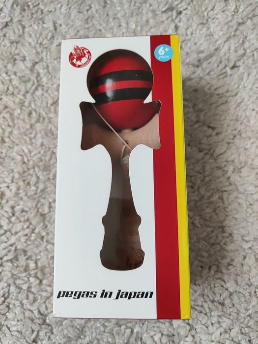 Kendama de lemn Pegas
