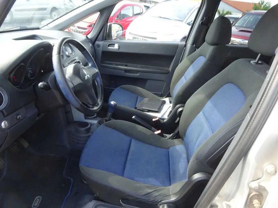 Mitsubishi Colt Z30 1.3 95к.с. 4вр. 2007г. се продава на части