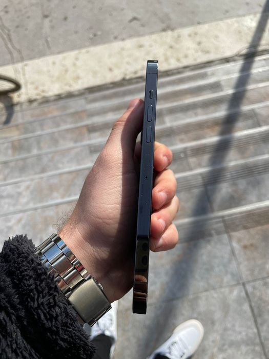 Vând iPhone 13 Pro Max 256 gb