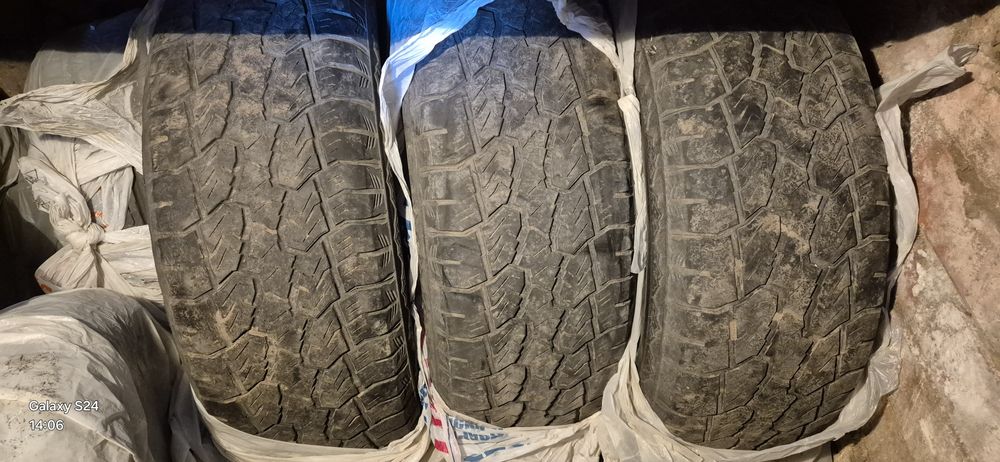 Продам шины Sailun A/T