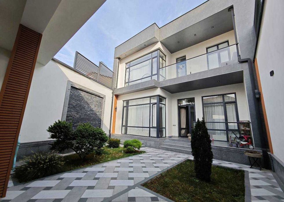 Дом Мирзо Улугбекский район Центр Луначарского 450 кв.м 5.17 соток