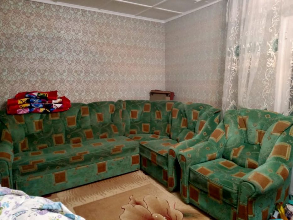 Диван в хорошем состоянии