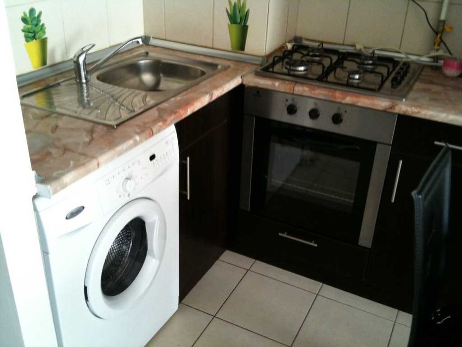 Proprietar 2 camere mobilat cu loc de parcare proprietate personala Green Park Tatarasi