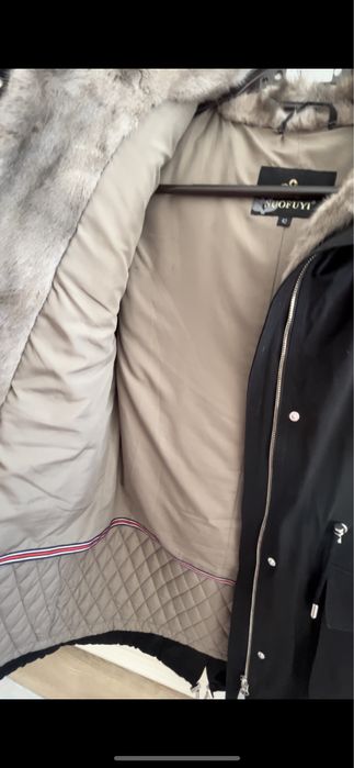 Продается парка, с норковой вставкой