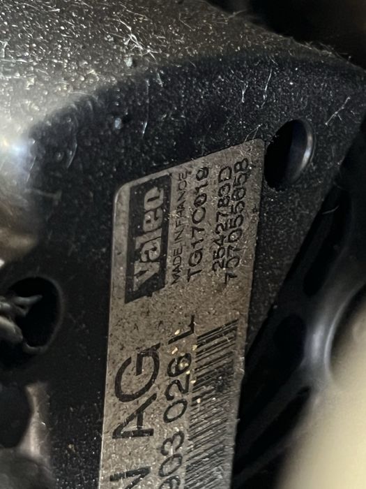 Alternator Passat B6 2.0 tdi BMR. Se ofera factura si garantie!