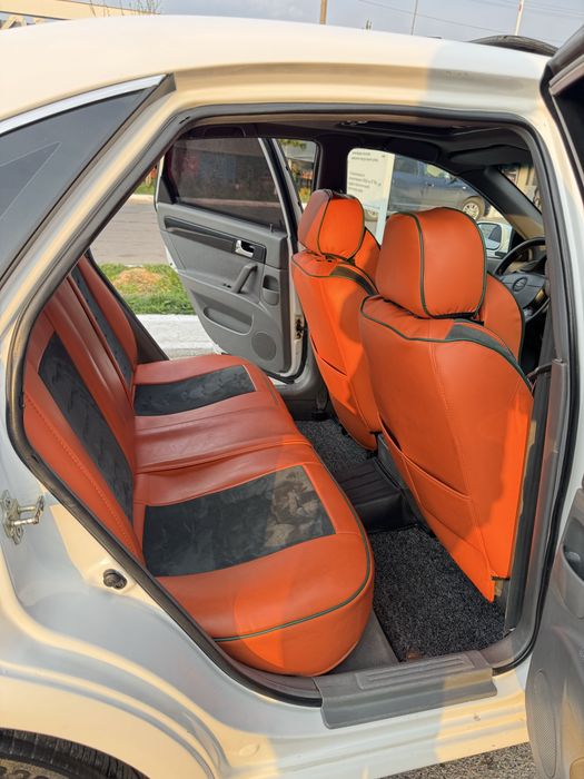 Lasetti 1.8 Sotiladi