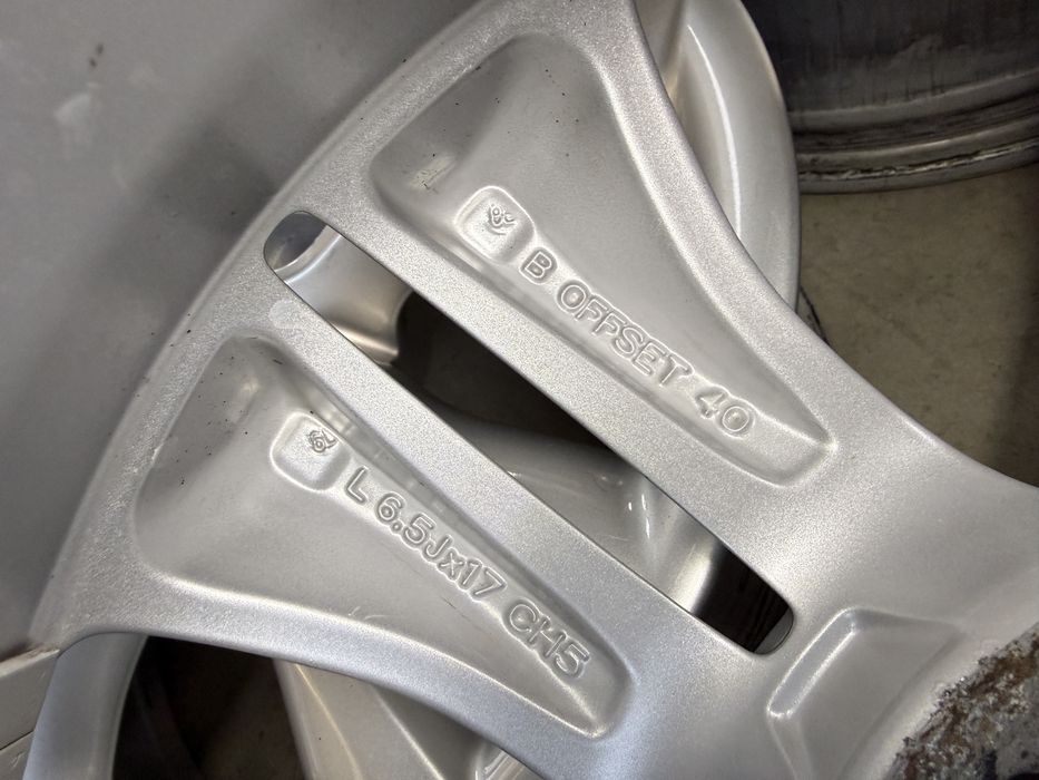 4бр. КАТО НОВИ 17” ОРИГИНАЛНИ Джанти 5х114.3 за -NISSAN/TOYOTA/MITSUBISHI/японски- 6,5Jx17H2, ET40