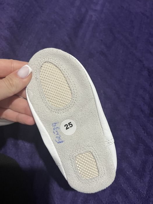 Кожени цвички на Колев &Колев