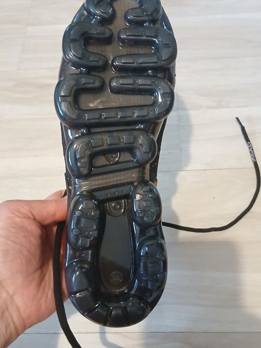 Маратонки NIKE Намаление ШОК Цена