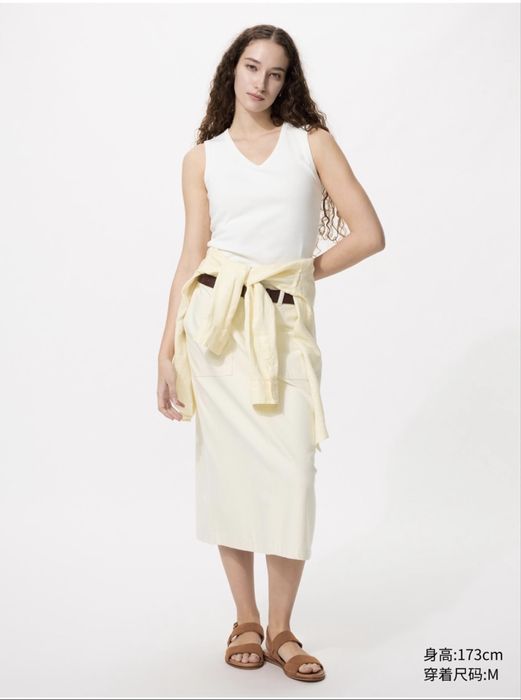 Топ с бра Uniqlo