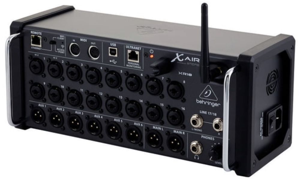 Behringer XAIR18 + Flyht case