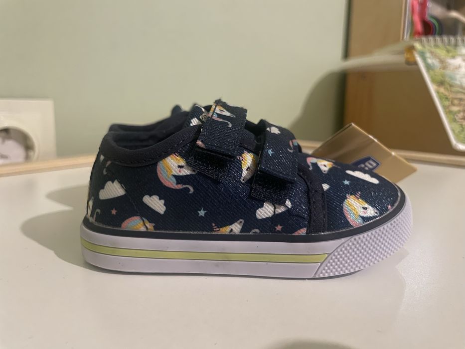 Обувки Chicco номер 18