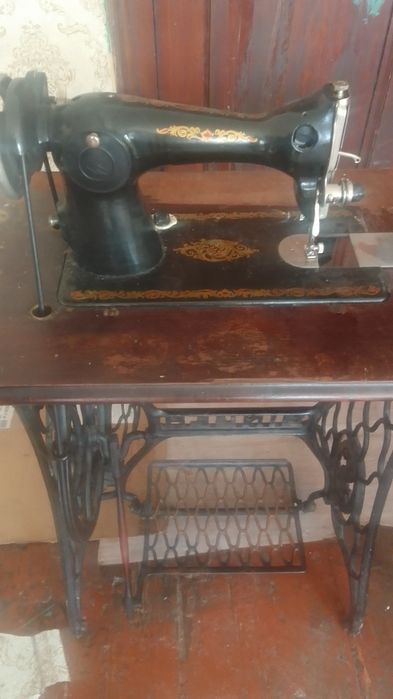 швейная машинка.