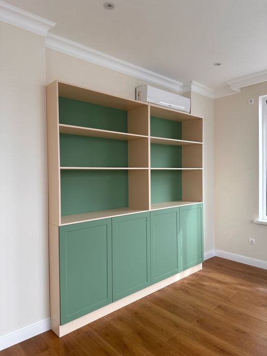 Шкаф книжный новый