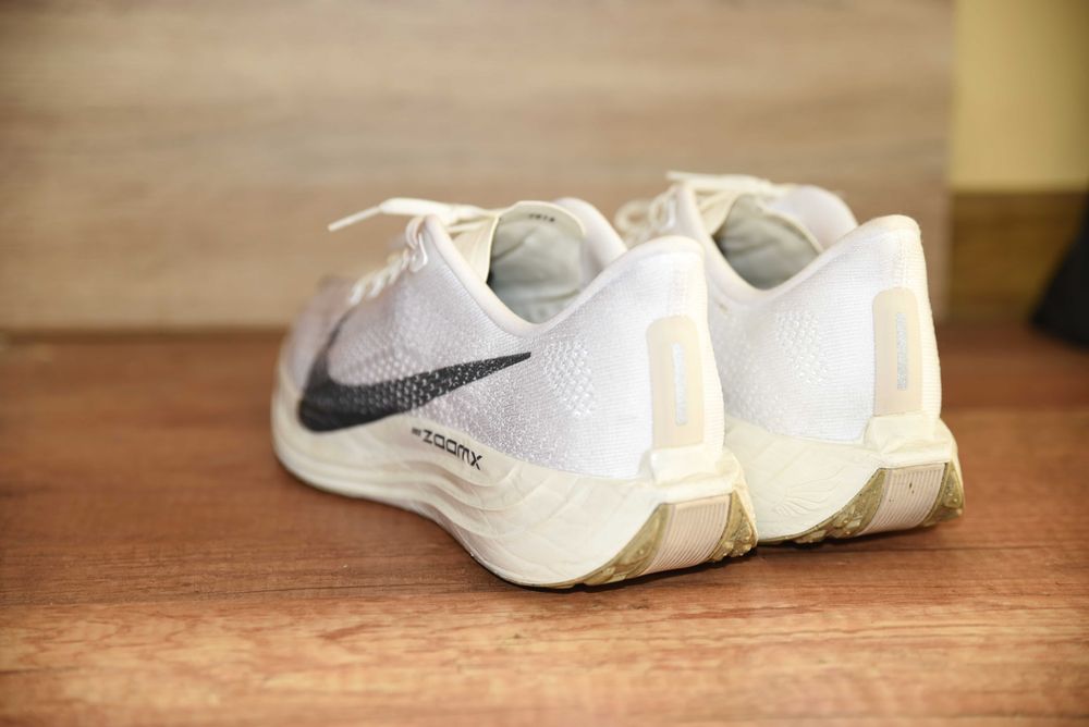 Nike Оригинални маратонки 43 номер