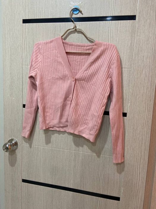 Каждая по 1000тг