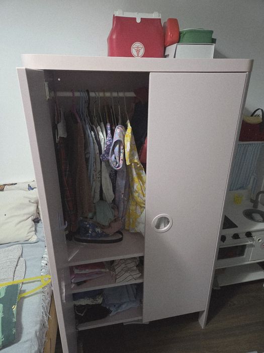 Dulap haine copii Ikea