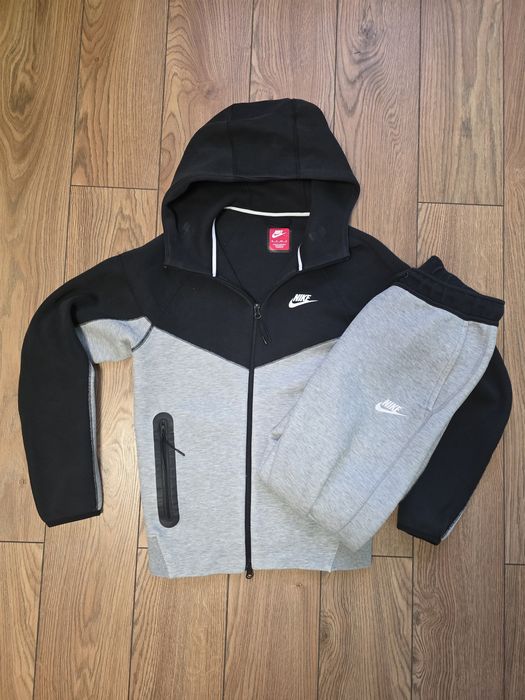 Nike tech fleece