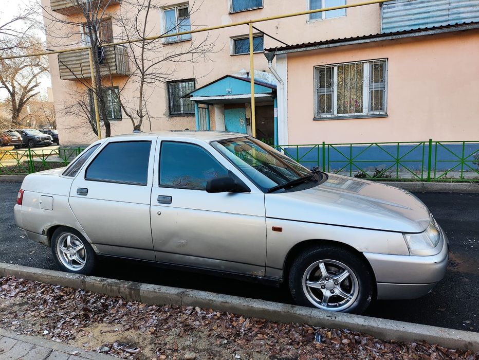 Продаю ВАЗ 2110.