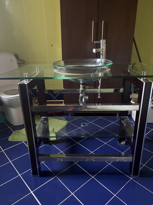 Lavoar de sticla cu suport si baterie