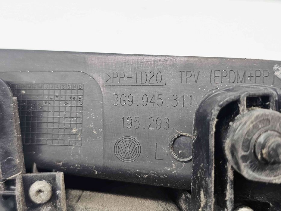 Stop aripa stanga Volkswagen Passat B8 Variant (3G5) [Fabr 2015-preze