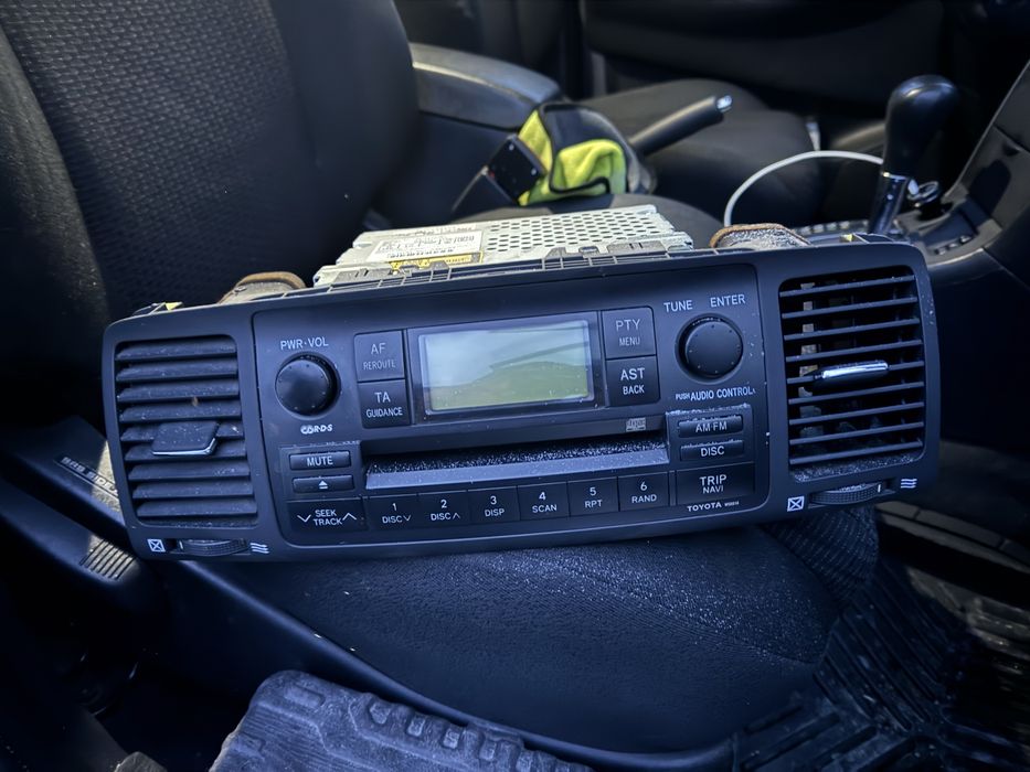 Продам автомагнитолу