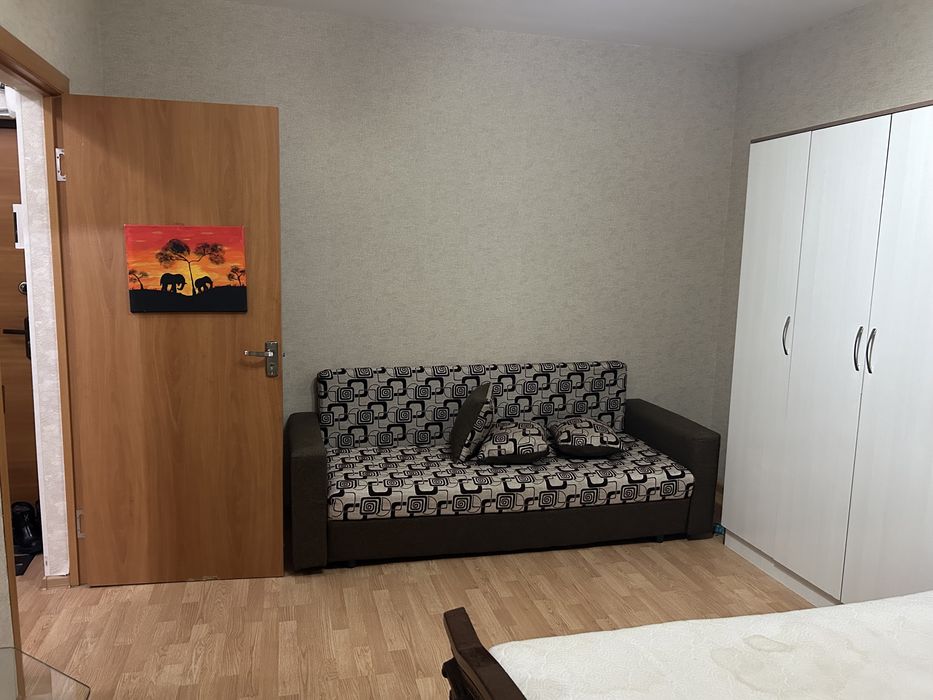 Продам диван срочно