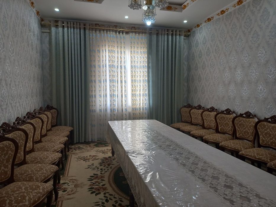 Жер жай сатылады. 7 ханалы. Май калхозда.