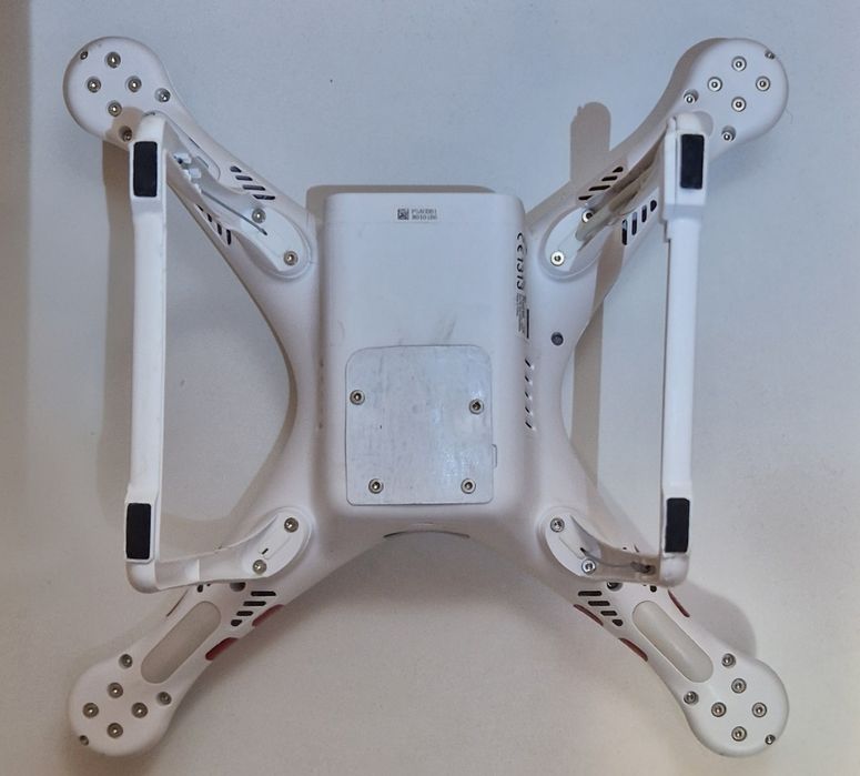 Vand Dji Phantom 3 Standard! Tot ce se vede in poze la 150 lei!
