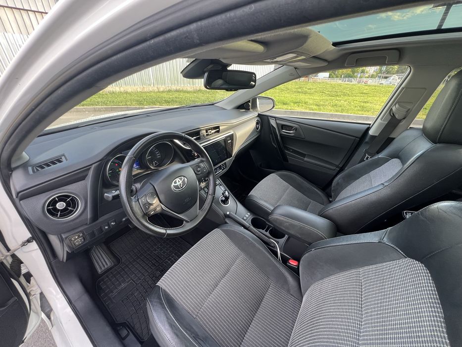 Toyota Auris Hybrid Sol Extra