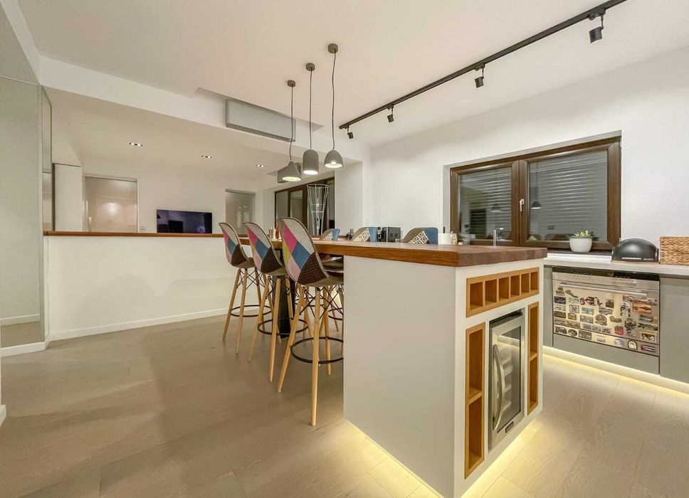 Apartament 91 mp + boxa 13 mp Bulevardul Dem Radulescu