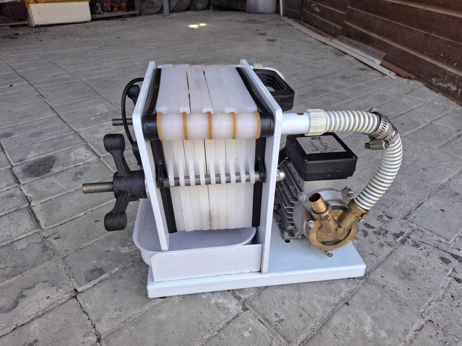Filtru vin GRIFO cu 10 placi, motor 0.5CP, 20x20 cm