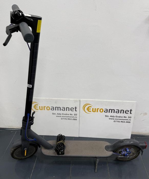 Trotineta electrica Xiaomi Mi Electric Scooter 3 , putere motor -A-