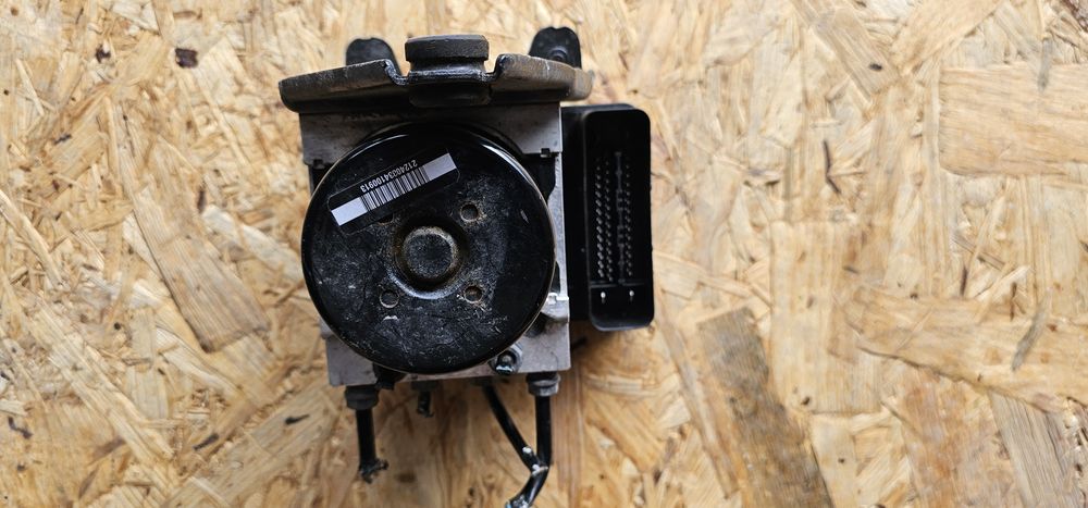 Pompă ABS Skoda Superb / Caddy / Touran 2.0 tdi 1K0614517CN 1K0907379B