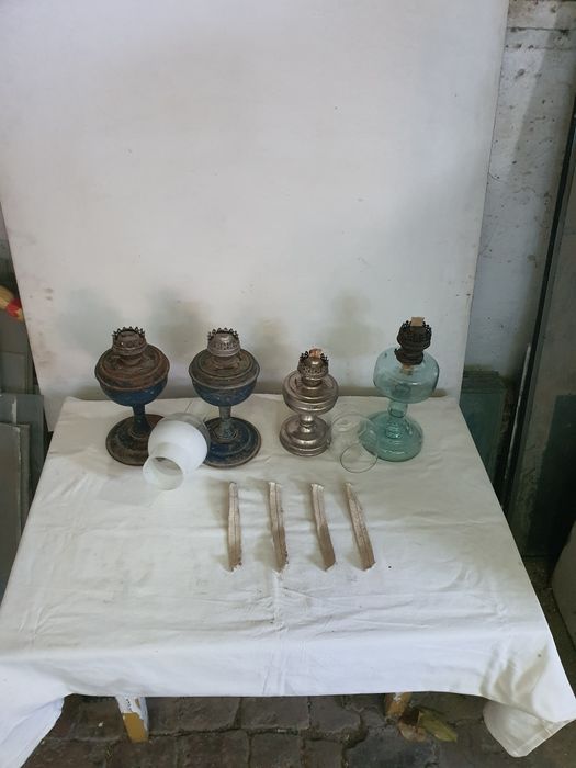 Керосиновая лампа и фитиль