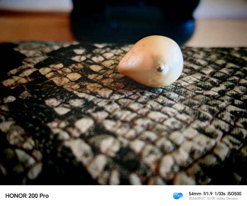 Голяма естествено-култивирана изящна перла (Естония) 2,00мм. х 1,5 мм.