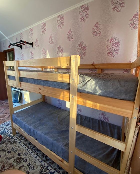 Двухярустная кровать