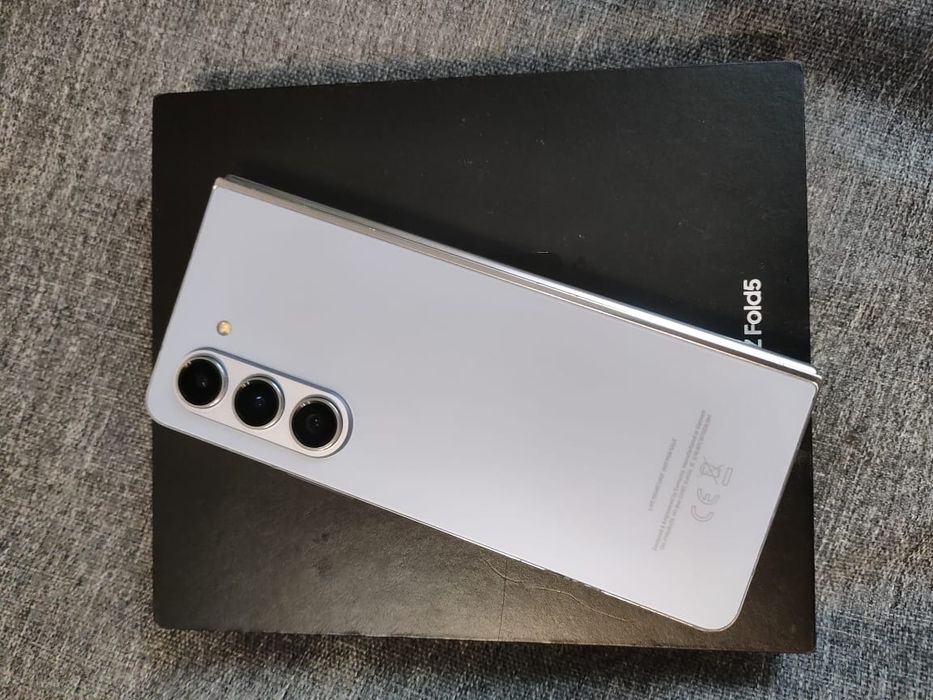 Samsung fold 5 12/256