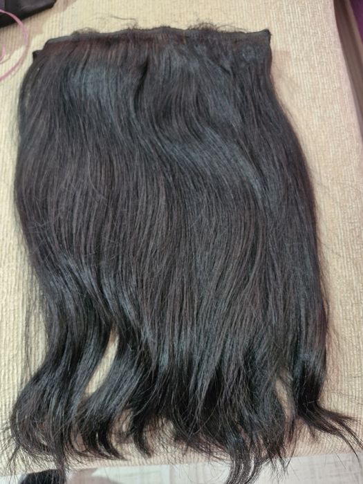 Естествена черна коса