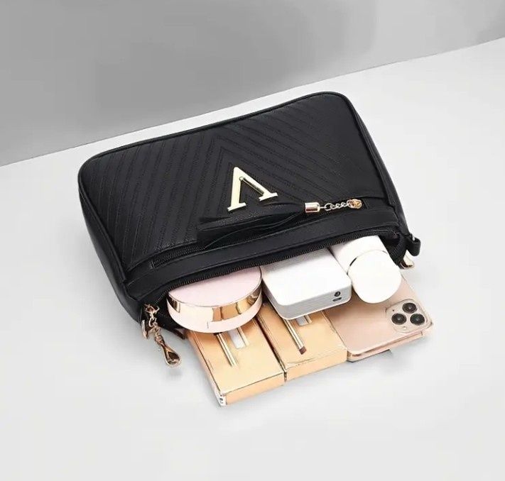 Geanta damă model Vltn,saculet, etichetă