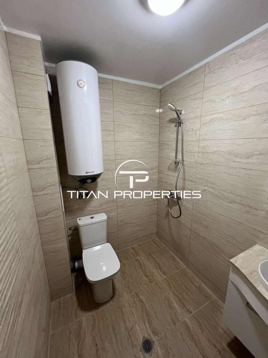 Дава се под наем Тристаен апартамент в Варна, Център - 104 кв.м за 1380 € - Снимка #15