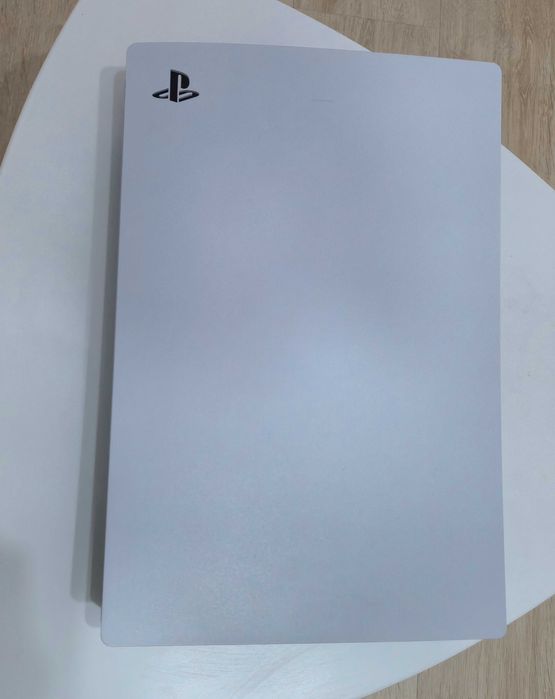 Vand PlayStation 5 + 1 Controller