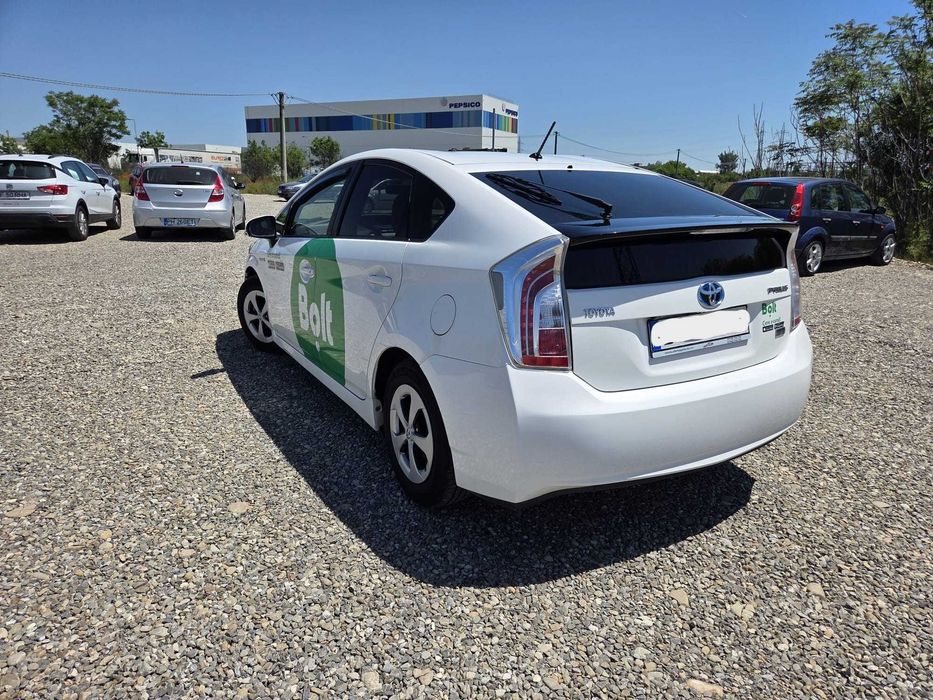 TOYOTA Prius 2015 — imagine 3