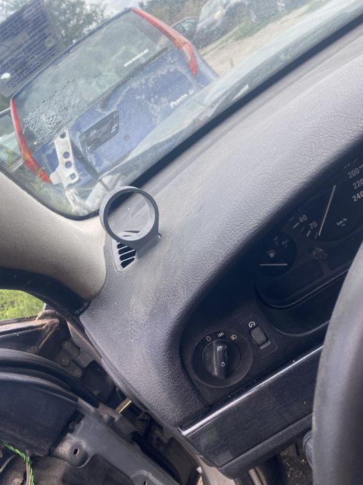 стойка за boostmeter bmw e39