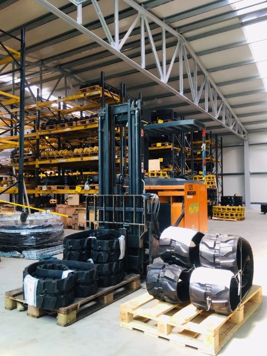 Senile cauciuc 450x81x78W CAT 308 / Hanix s&B 45 / Hanix S&B 800 stoc