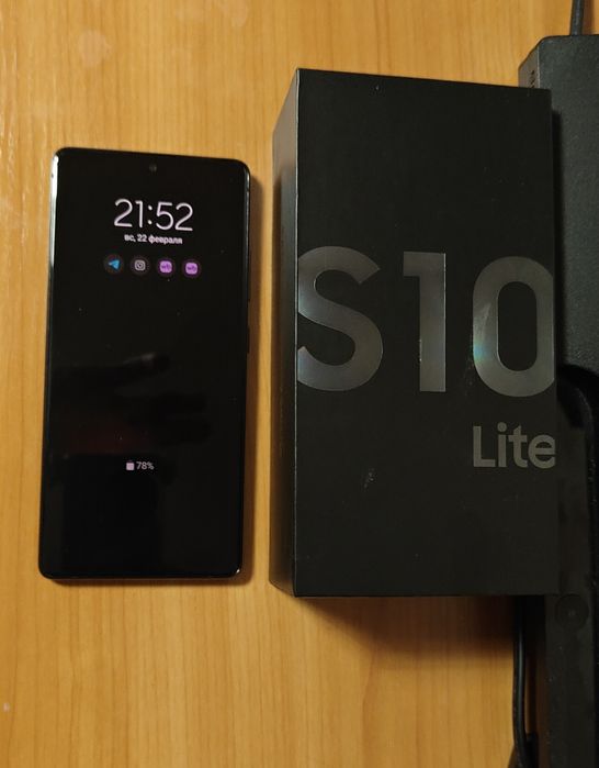 Самсунг с 10 лайт