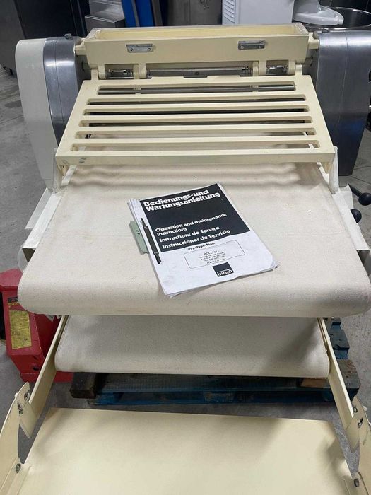 Masina foietaj turat aluat