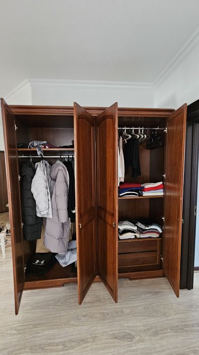 шкаф большой 4 -х дверный