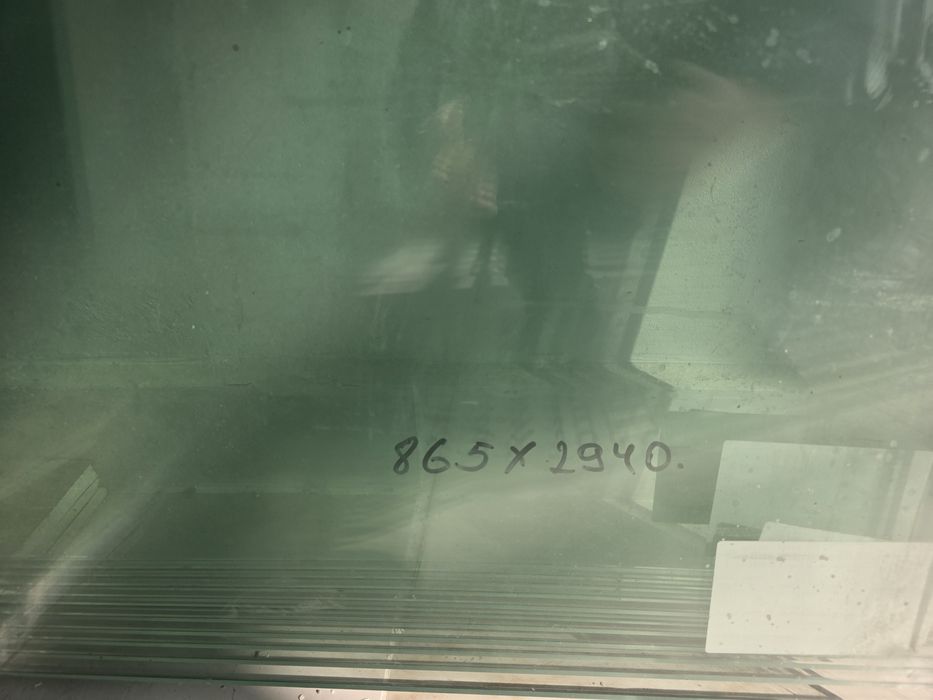 Стекло коленная.