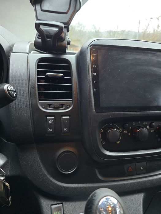 Opel vivaro anul  2017 1.6